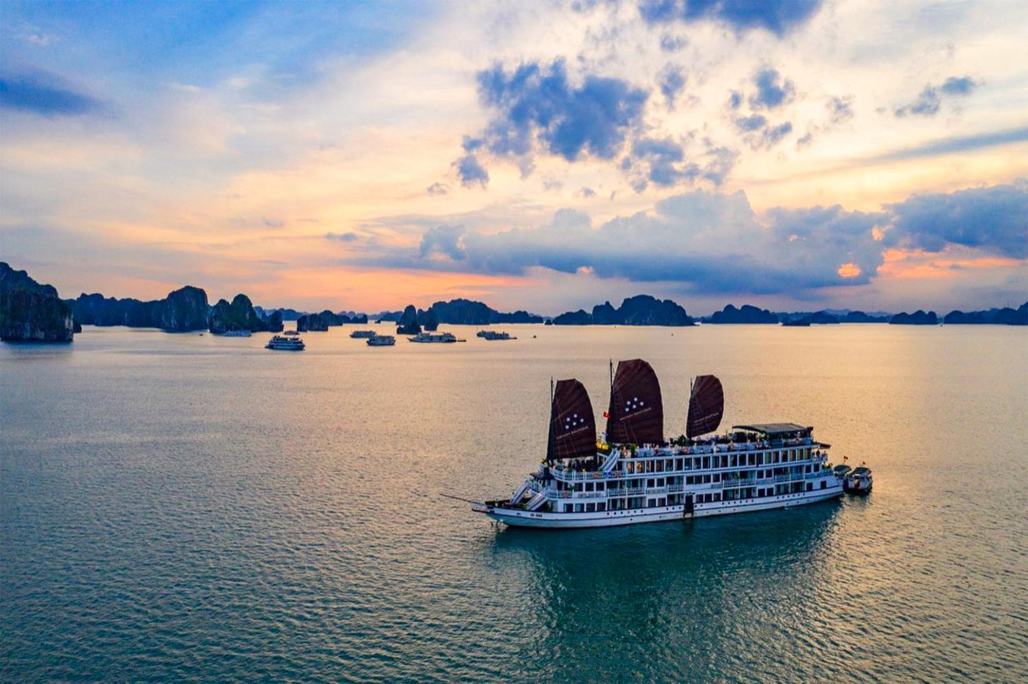 Hotel Halong Arcadia Cruise Ha Long Esterno foto